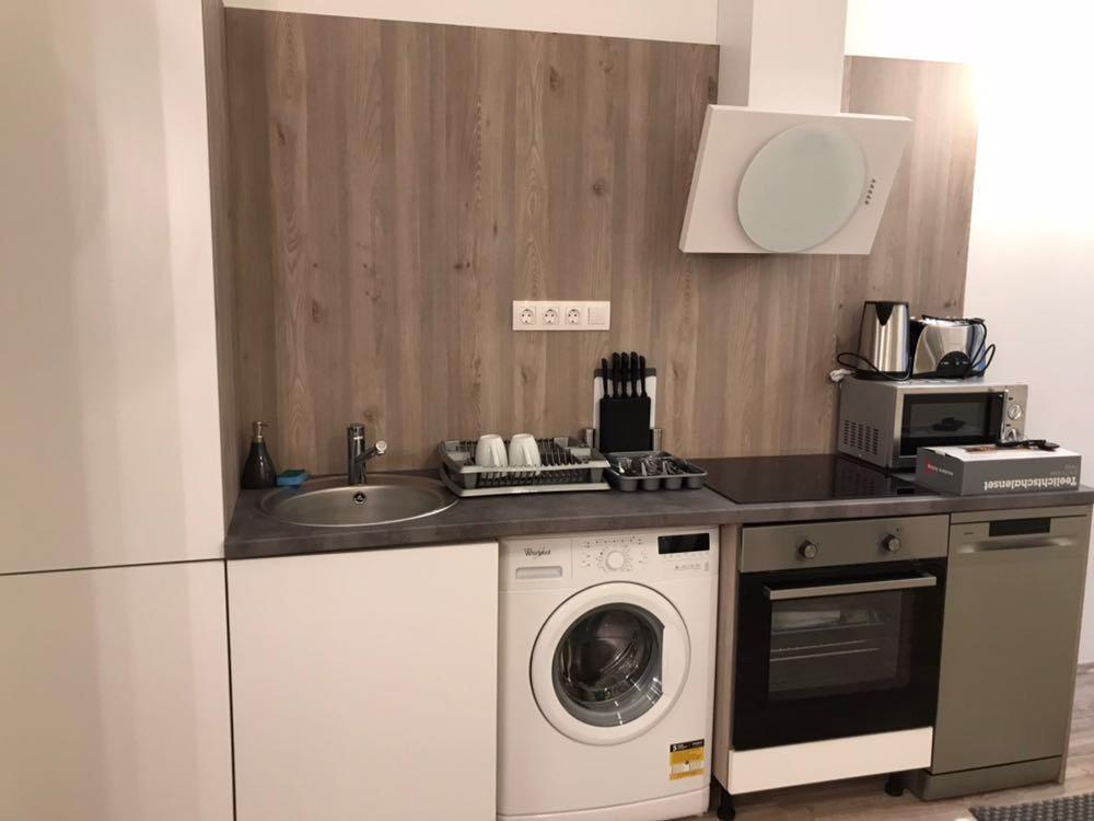 The Whistling Rabbi Apartment Budapest Bagian luar foto
